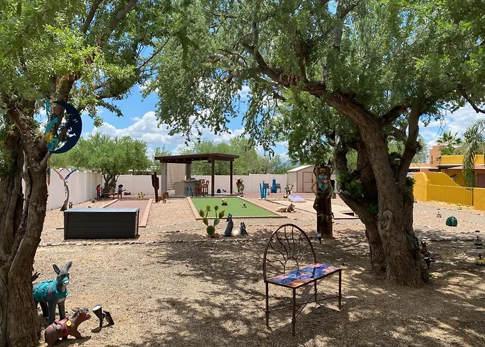 Windfeather Guest house *